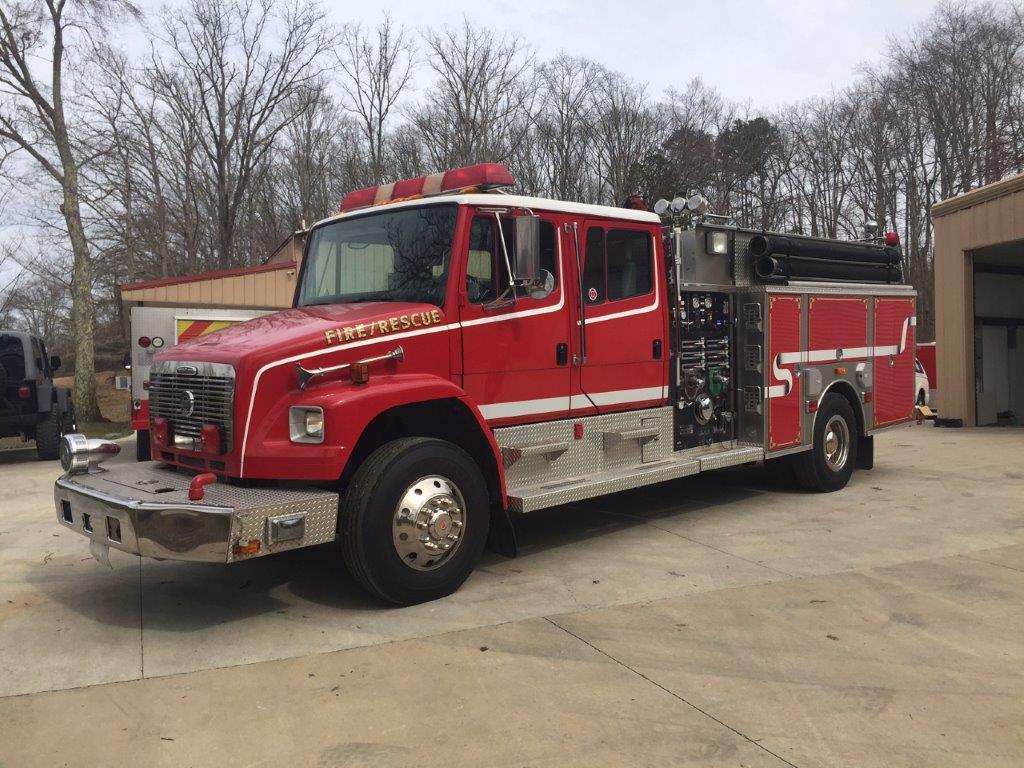 Sutphen Freightliner Commercial Pumper.jpg